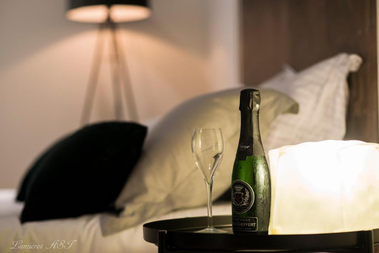 B&B Superieur Villa Vanille Namur Bagian luar foto